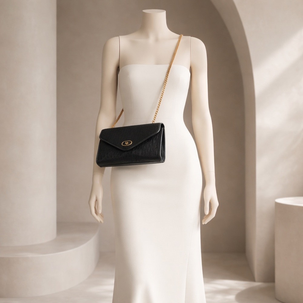 Pre Love Dior monogram Black Clutch with Gold Chain Strap - Picture 3 of 16